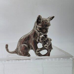 Cat & Kitten Figurine In Silver Toned Metal 1.5"